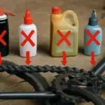 Quali lubrificanti evitare per la trasmissione finale? Scelte sbagliate che accorciano la vita della catena