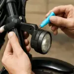 Come evitare che le staffe faro aftermarket si allentino con le vibrazioni? Il trucco semplice dei meccanici